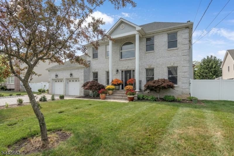 664 Roosevelt Ave, Piscataway Township