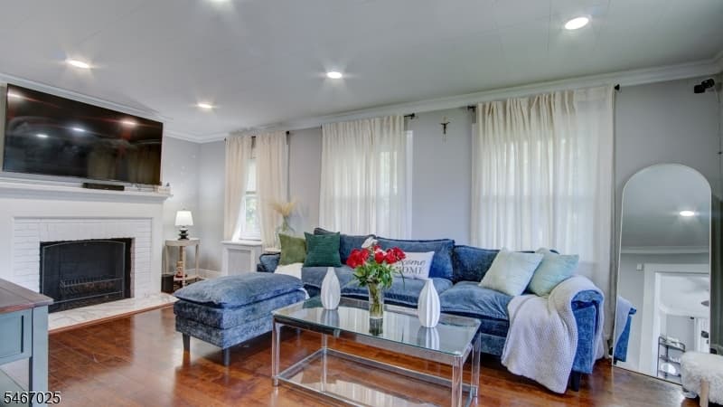 80 N Hill Rd, Woodbridge Township