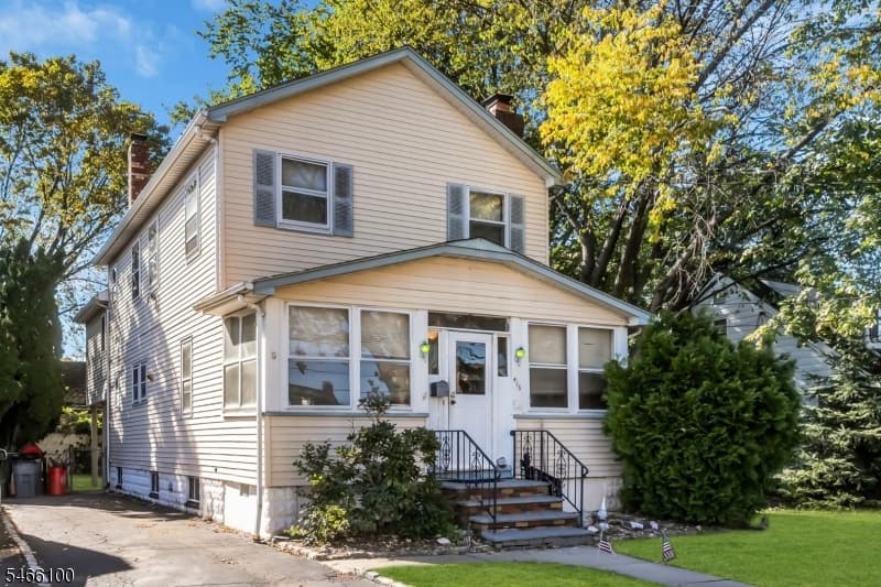 416 Roosevelt St, Roselle Park Borough