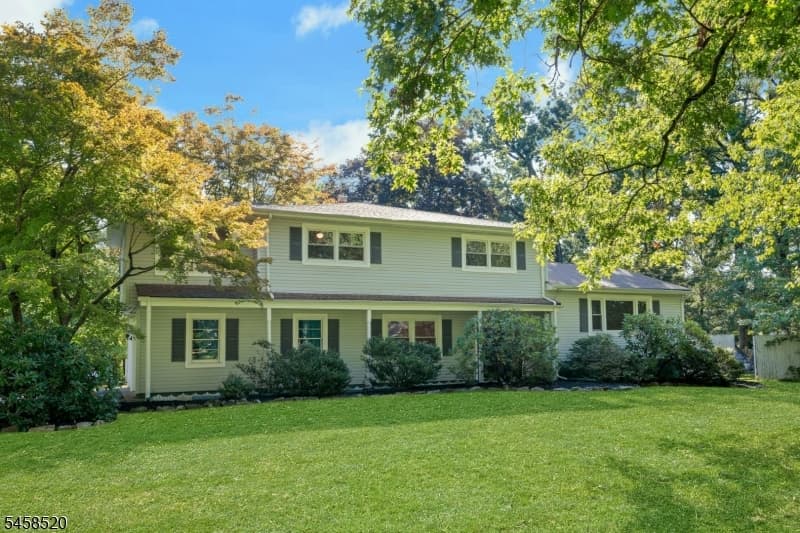 15 Camelot Way, Parsippany-Troy Hills Township