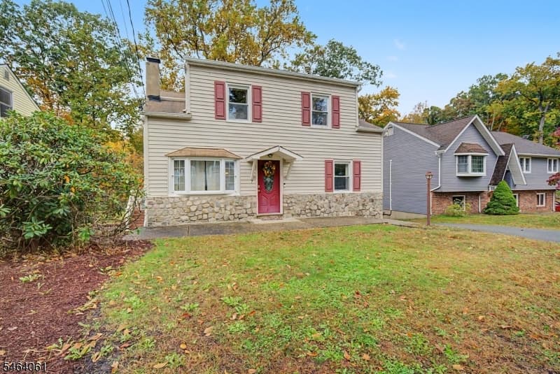 7 Redwood Ln, Jefferson Township