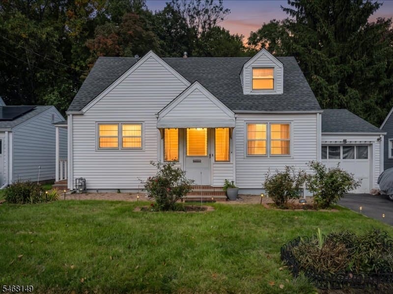806 Pinewood Rd, Union Township