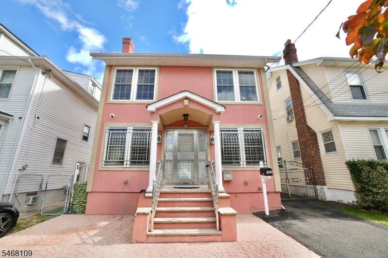325 N 11Th St, Newark City