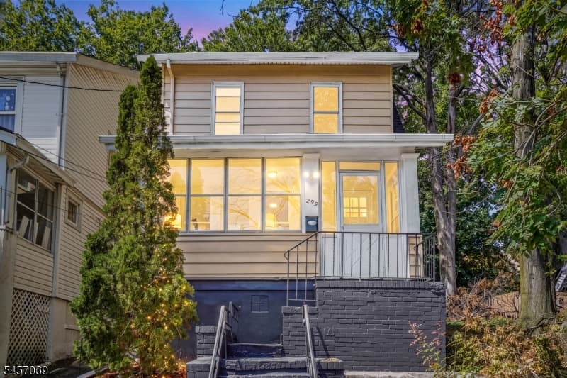 299 Smith St, Newark City