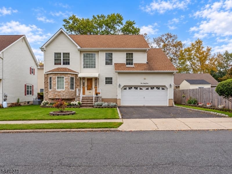 144 S Cliff Rd, Woodbridge Township