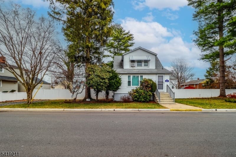 15 N River View Ave, Edison Township