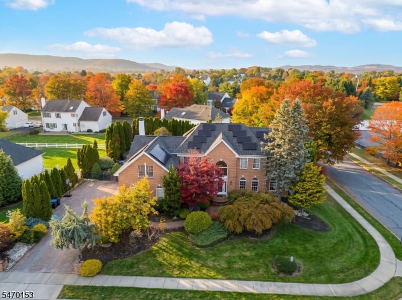 1731 Washington Valley Drive, Greenwich Township
