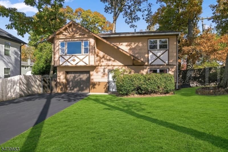 301 Durban Ave, Hopatcong Borough
