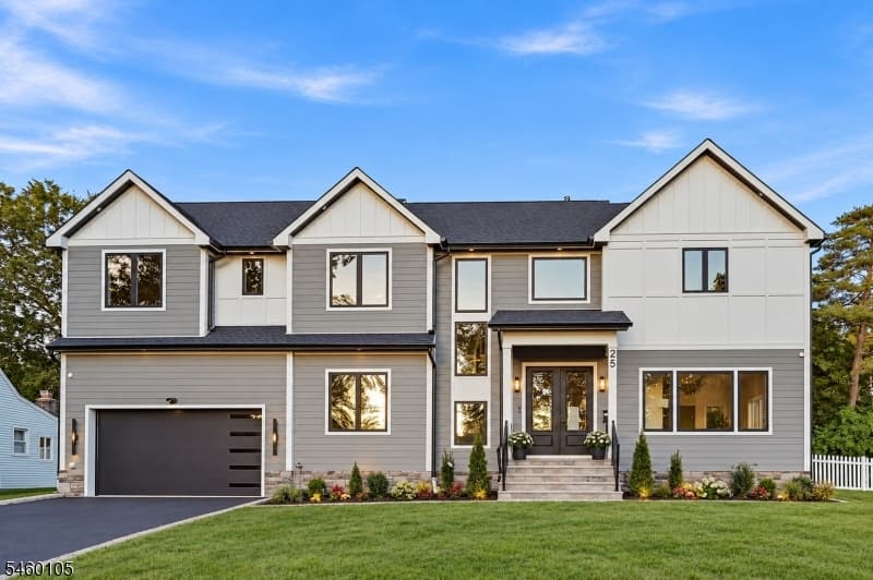 25 Claremont Ave, Livingston Township