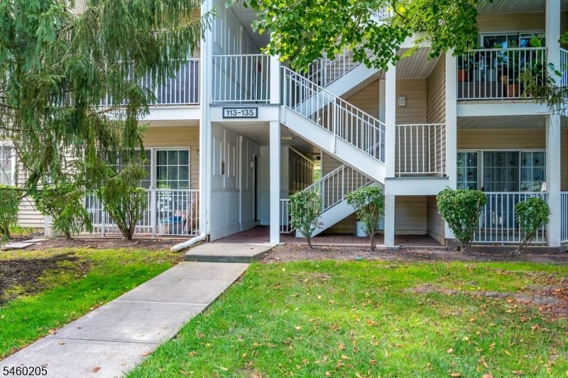 133 Rachel Ct, Franklin Township