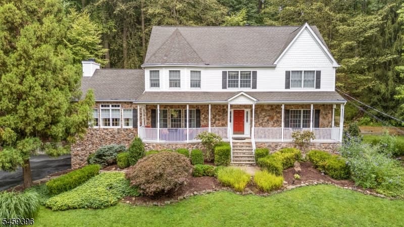 32 Sawmill Rd, Tewksbury Township