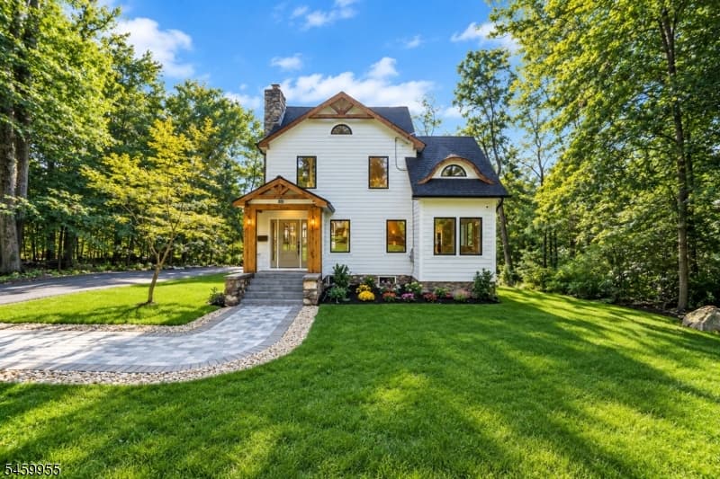 44 Hanover Rd, Mountain Lakes Borough