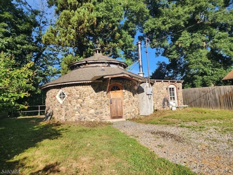 30 N Riverview Ave, Knowlton Township