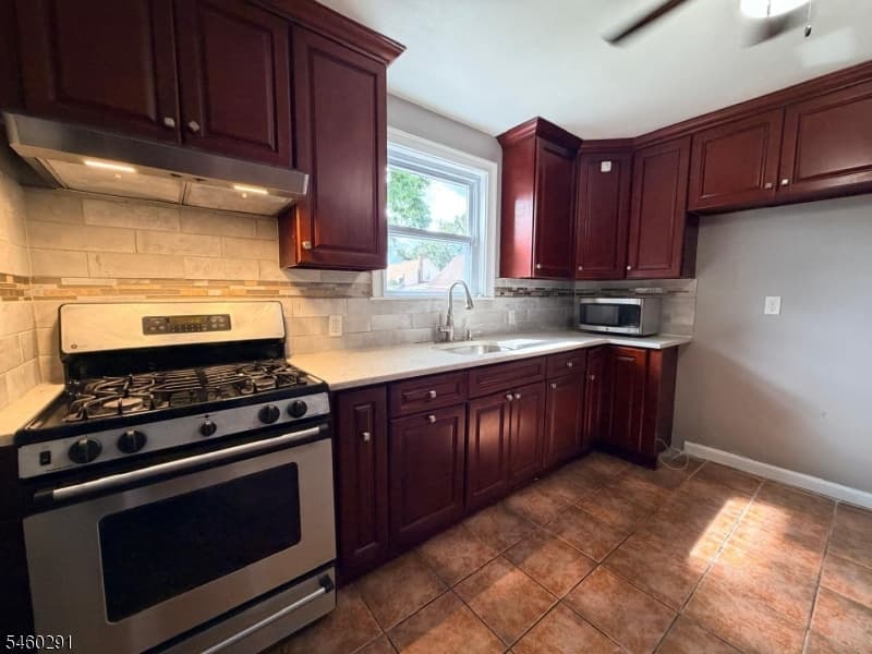 614 Mola Blvd, Elmwood Park Borough