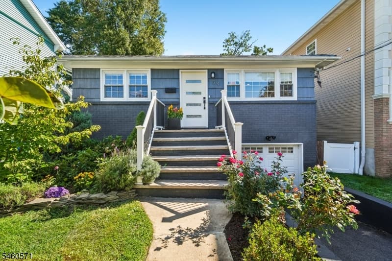 34 Ohio St, Maplewood Township