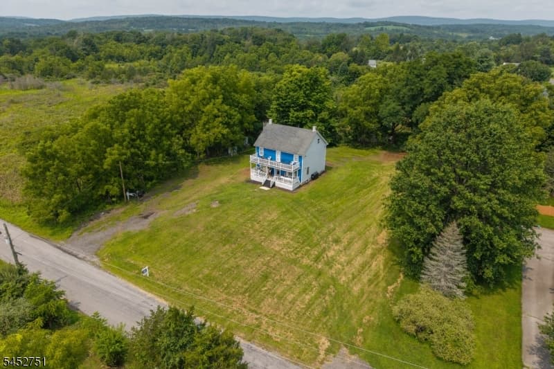 68 Fenwick Rd, Frankford Township