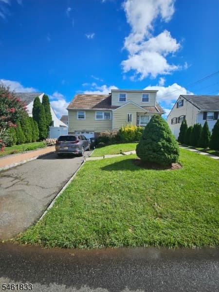 136 Isabelle St, Woodbridge Township
