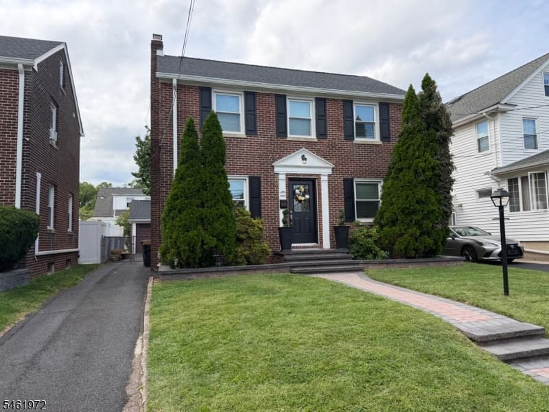 830 Travers St, Union Township