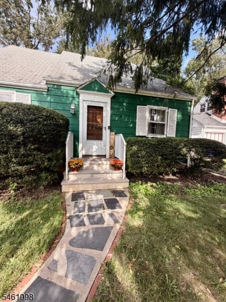 206 Delacy Dr, North Plainfield Borough