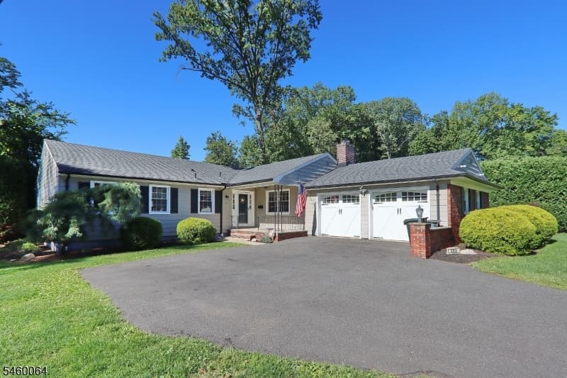 293 Cherry Hill Rd, Mountainside Borough