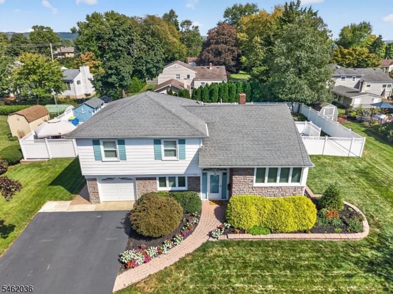 810 Lynwood Street, Raritan Borough