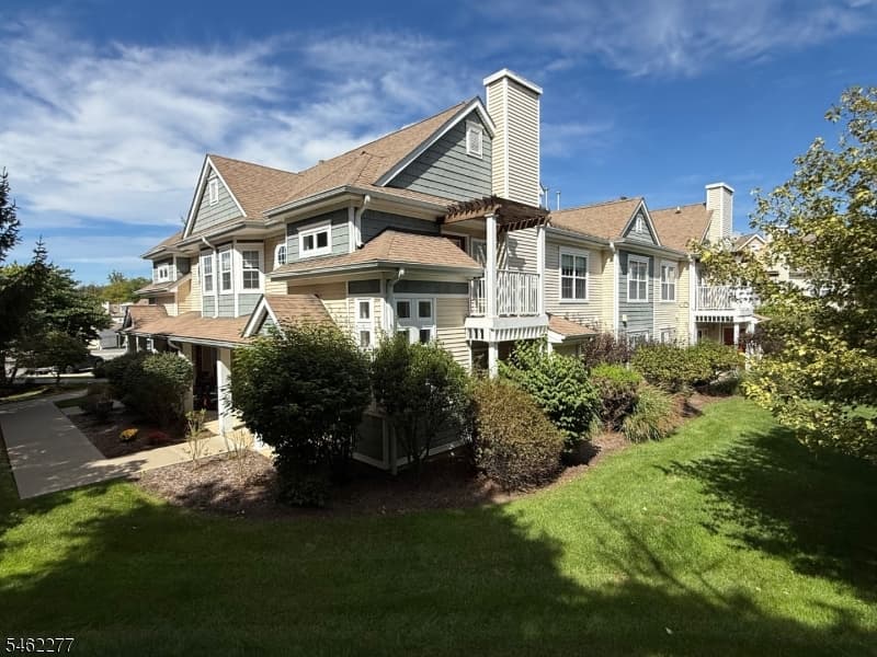 265 Old Farm Dr, Allamuchy Township