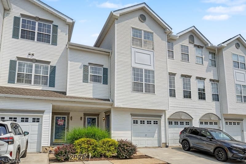 7 Caroline Foster Ct, Morris Township