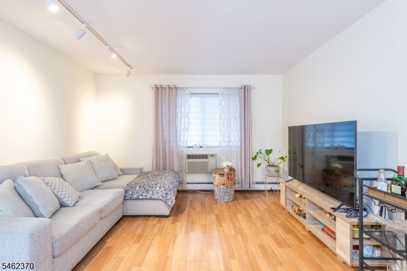 245 Anderson St #1A, Hackensack City