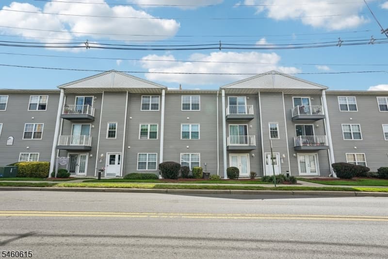 300 Schuyler Ave #16, Kearny Town