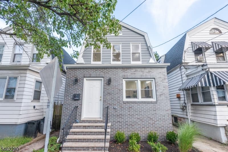 94 Washington Ave, Irvington Township