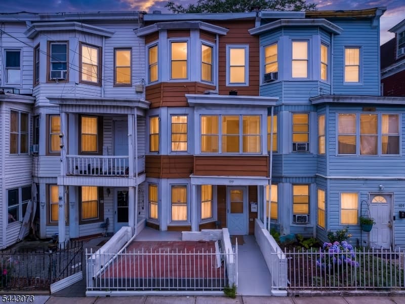 97 Sherman St, Passaic City