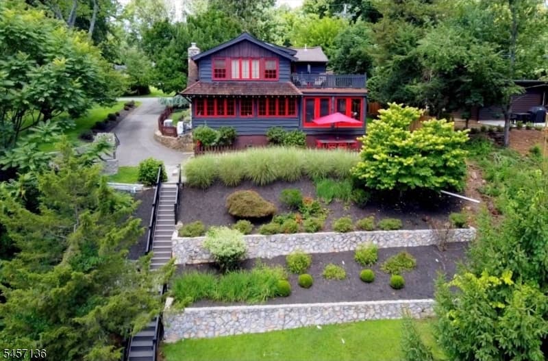 22 Lake Trail, Harding Township