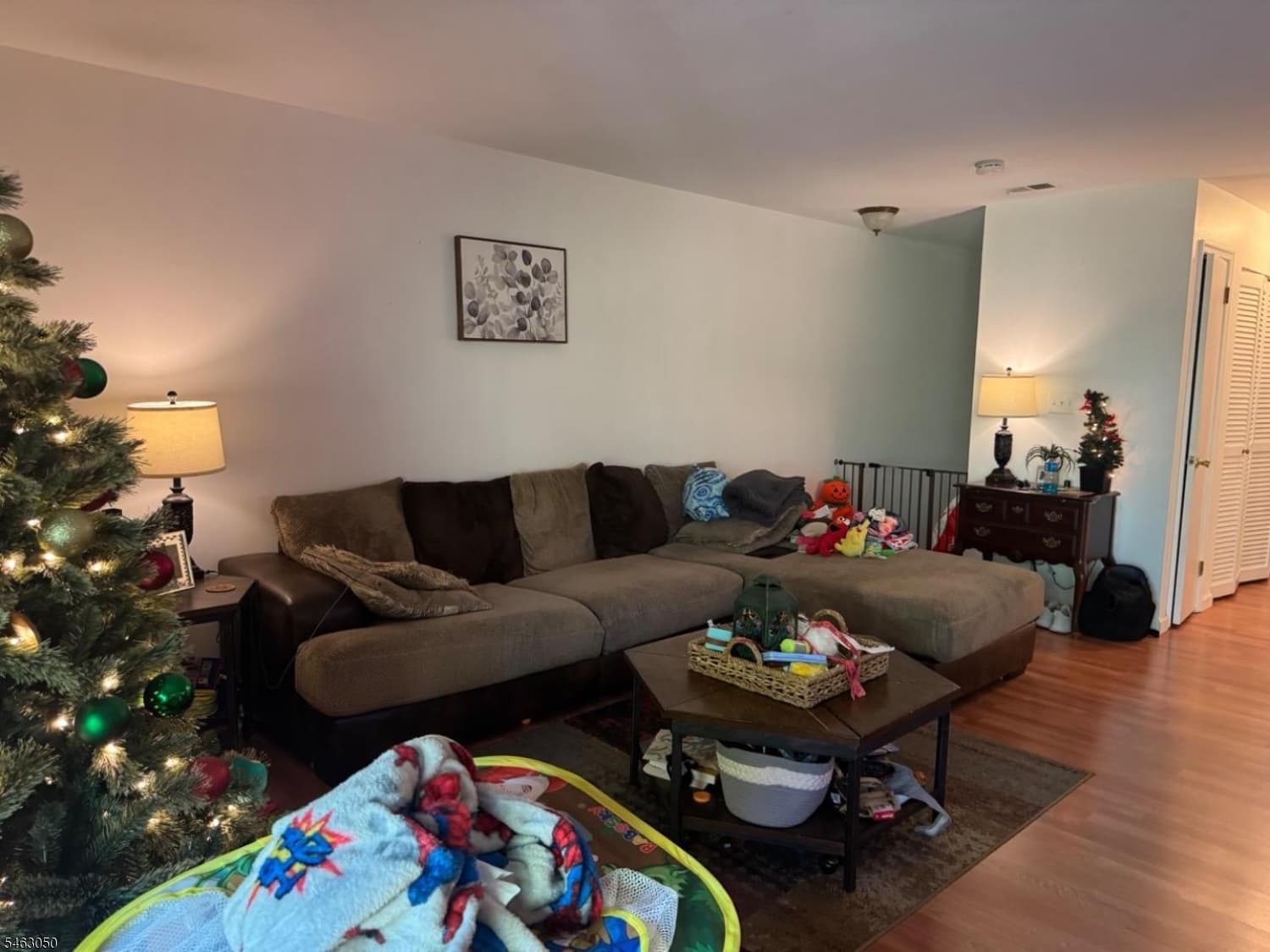 80 Wyndham Pl, lead photo