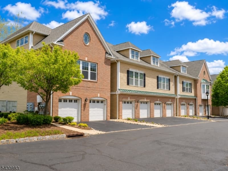 804 River Pl, Butler Borough