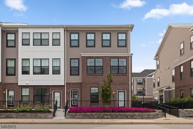341 Main Street, Little Falls Township