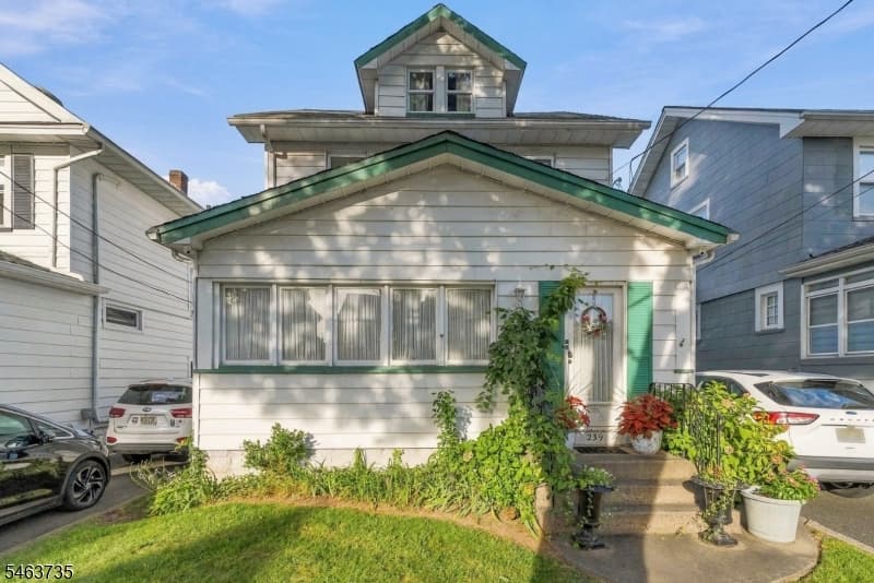239 Magie Ave, Roselle Park Borough