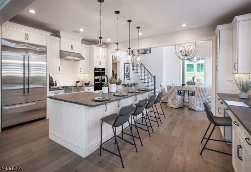 10 Brandywine Drive, Peapack Gladstone Borough