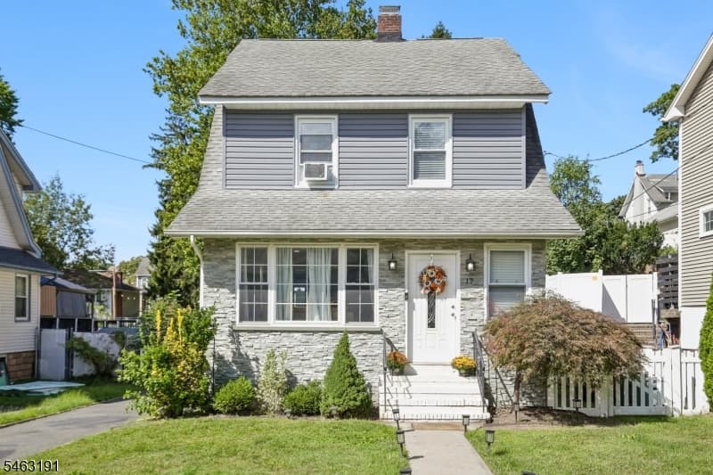 17 Weston St, Nutley Township