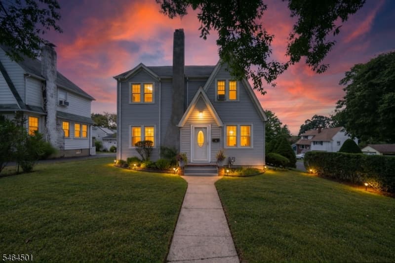 88 Lindbergh Blvd, Teaneck Township
