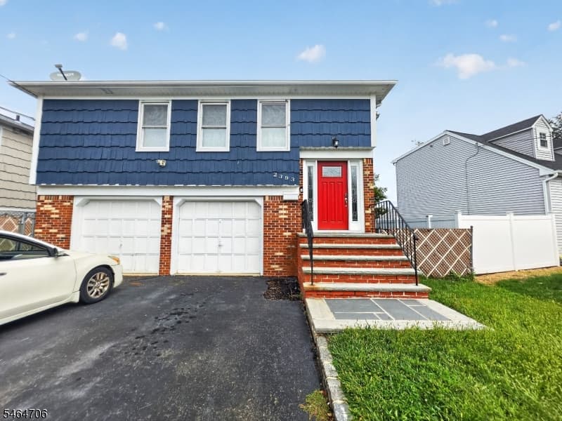 2393 Steuben St, Union Township