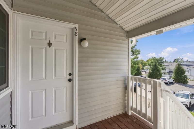 58 Cheswich Ct, Bedminster Township
