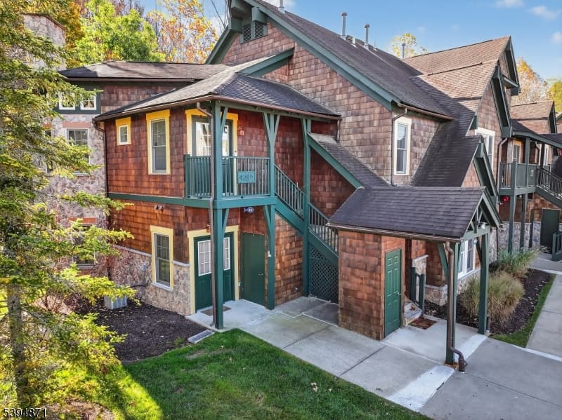 10 Pine Cres Unit 21 #21, Vernon Township