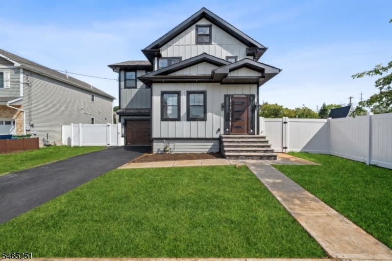 1123 Thompson Ave, Roselle Borough