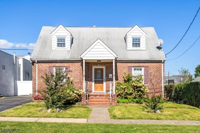 54 Hancox Ave, Nutley Township