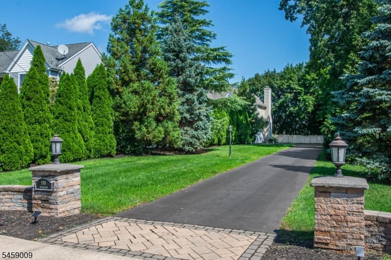 198 Boulevard, Pequannock Township