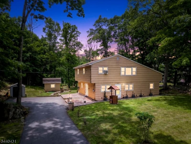 115 Leland Trl, Hopatcong Borough