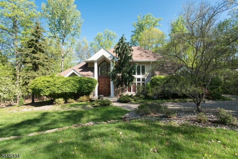 203 Rock Road W, Green Brook Township
