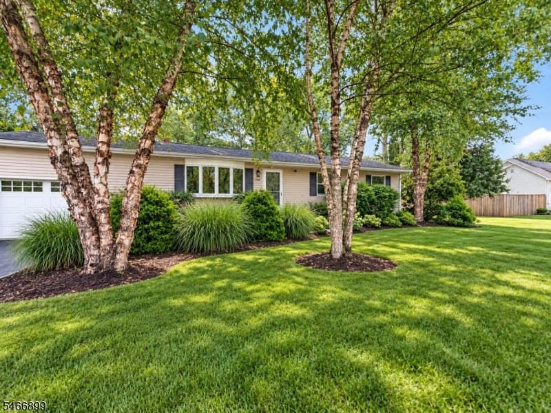 108 S Triangle Rd, Hillsborough Township